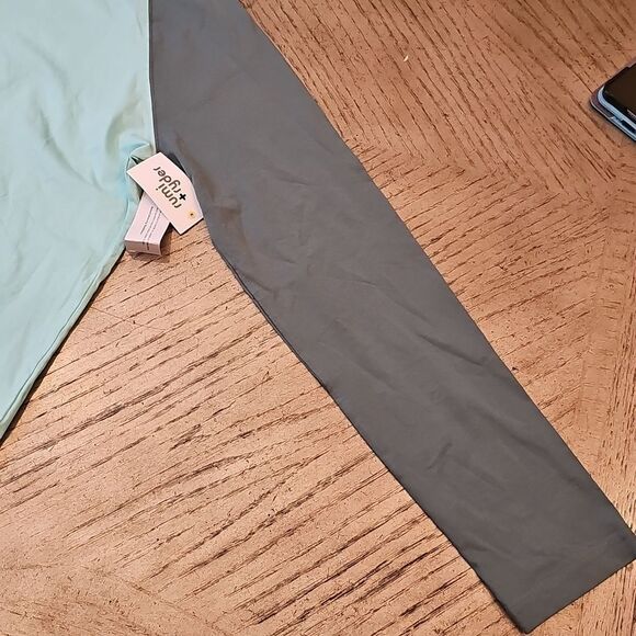 Two-Tone Raglan Sleeve T-Shirt Size XL Boys NWT - Picture 7 of 9